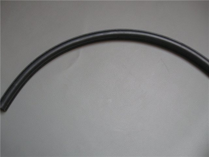 Picture of targa top rubber seal, side, thick rubber