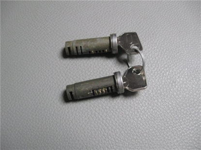 Picture of set door locks, 2 locks