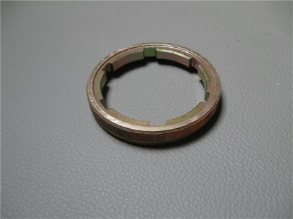 Picture of wheel bearing retaining ring, 1500, rear