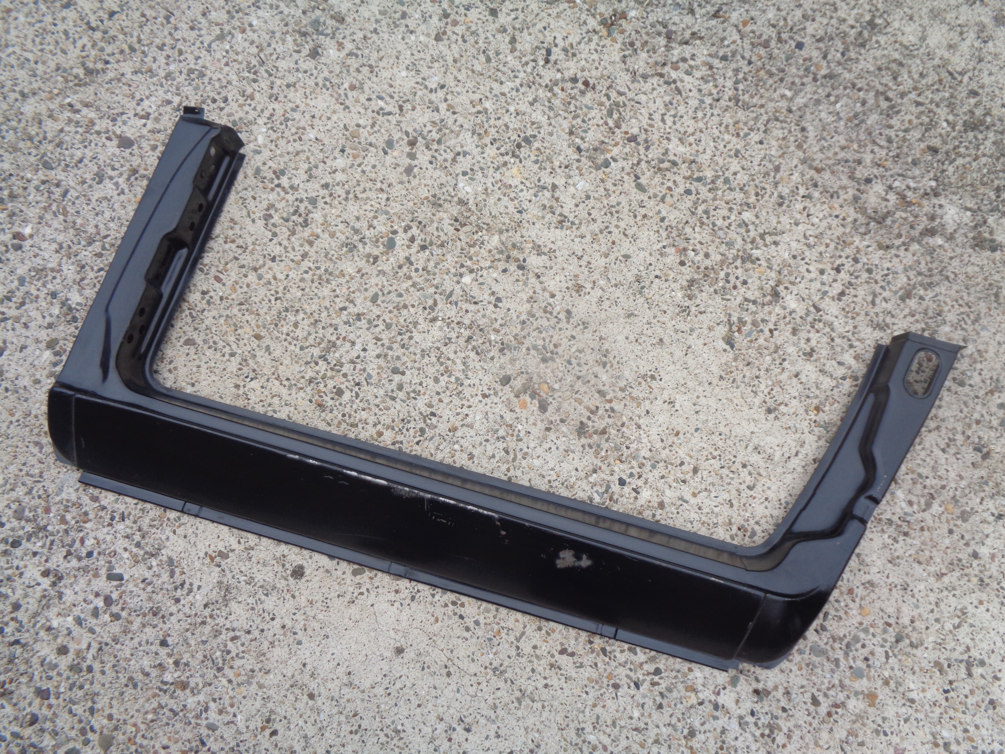 Picture of rocker panel doorframe, LEFT